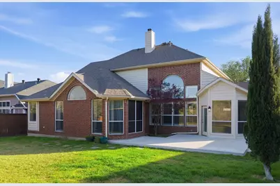 4517 Creekside Drive, Haltom City, TX 76137 - Photo 33