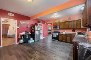 1209 New Dallas Hwy, Bellmead, TX 76705 - Photo 9