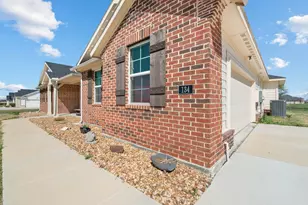 134 Stone Cyn Dr, Rhome, TX 76078 - Photo 9