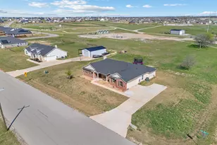 134 Stone Cyn Dr, Rhome, TX 76078 - Photo 3