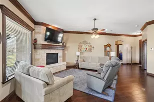 5707 Medinah Dr, Granbury, TX 76049 - Photo 9