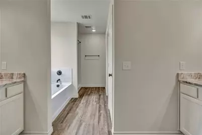 613 Crockett Drive, Cleburne, TX 76033 - Photo 19