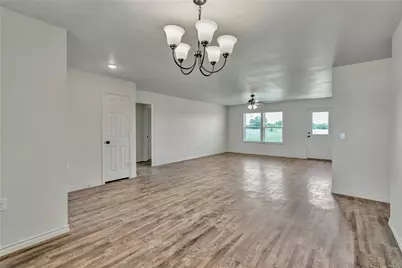 613 Crockett Drive, Cleburne, TX 76033 - Photo 15