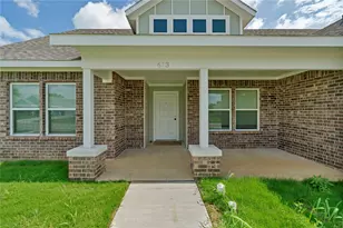 613 Crockett Dr, Cleburne, TX 76033 - Photo 7