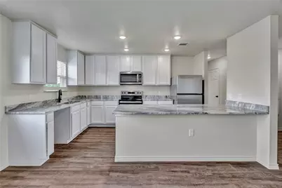 613 Crockett Drive, Cleburne, TX 76033 - Photo 11
