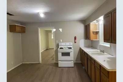 506 Edmonson, Athens, TX 75751 - Photo 3