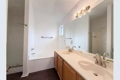 4515 Harpers Ferry Drive, Grand Prairie, TX 75052 - Photo 11