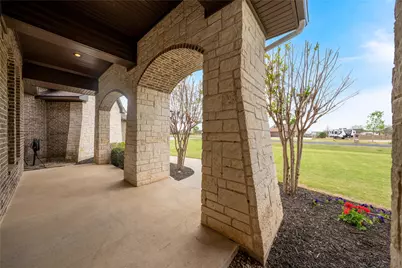 2023 Twin Creeks Circle, Pilot Point, TX 76258 - Photo 5
