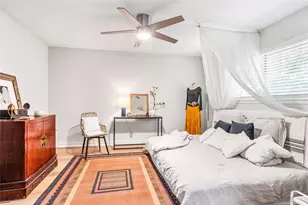 7924 Royal Ln, Dallas, TX 75230 - Photo 15