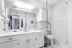 7924 Royal Ln, Dallas, TX 75230 - Photo 17