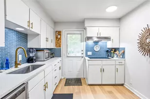 7924 Royal Ln, Dallas, TX 75230 - Photo 11