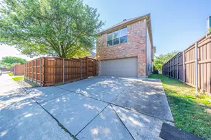 1364 Aubrey Ln, Frisco, TX 75033 - Photo 3