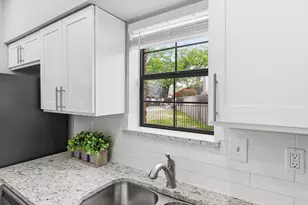 411 Pebble Way, Arlington, TX 76006 - Photo 9