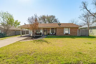 1240 W Groesbeck St, Stephenville, TX 76401 - Photo 1