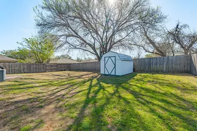 1240 W Groesbeck Street, Stephenville, TX 76401 - Photo 27