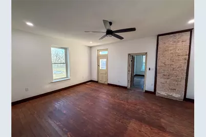 107 E Stone Street #B, Collinsville, TX 76233 - Photo 19