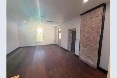 107 E Stone Street #B, Collinsville, TX 76233 - Photo 3