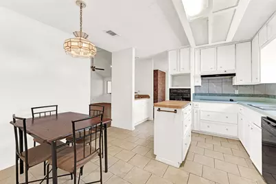 4106 Whitman Lane, Grand Prairie, TX 75052 - Photo 7