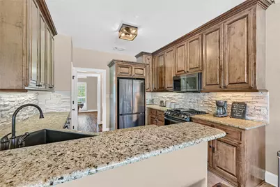 30 Tananger Springs Drive, Denison, TX 75021 - Photo 11