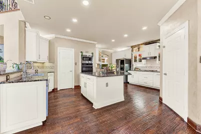 11920 Gladstone Court, Frisco, TX 75035 - Photo 9