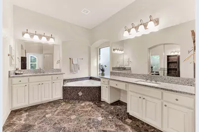 11920 Gladstone Court, Frisco, TX 75035 - Photo 15