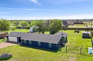 108 Paige St, Weatherford, TX 76088 - Photo 3