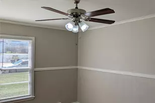 2413 Hillview Dr, Fort Worth, TX 76119 - Photo 11