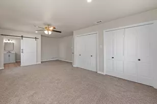 401 Edgewood Ln, Cleburne, TX 76031 - Photo 13