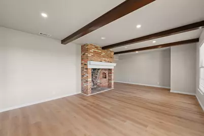 401 Edgewood Lane, Cleburne, TX 76031 - Photo 7