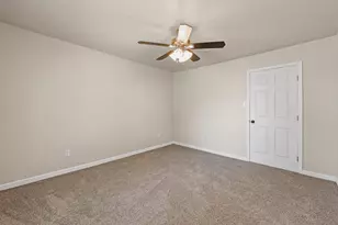 401 Edgewood Ln, Cleburne, TX 76031 - Photo 21