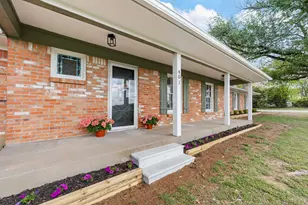 401 Edgewood Ln, Cleburne, TX 76031 - Photo 3