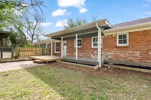 401 Edgewood Ln, Cleburne, TX 76031 - Photo 23