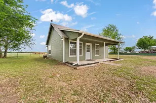 401 Edgewood Ln, Cleburne, TX 76031 - Photo 31