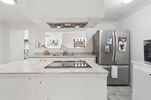 126 Alexander St, Hillsboro, TX 76645 - Photo 9