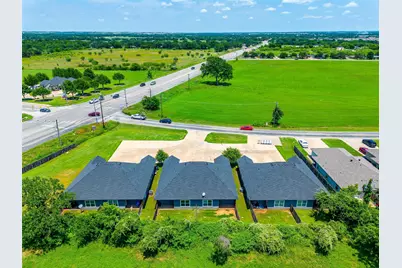 2710 James, Granbury, TX 76049 - Photo 27