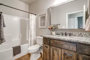 2710 James, Granbury, TX 76049 - Photo 21