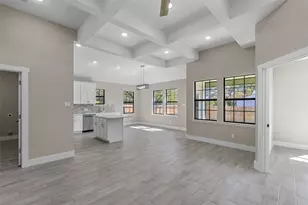 3025 Red Oak Dr, Granbury, TX 76048 - Photo 7