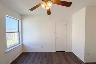 105 Kings Way Dr, Rhome, TX 76078 - Photo 17