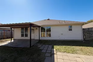 105 Kings Way Dr, Rhome, TX 76078 - Photo 5