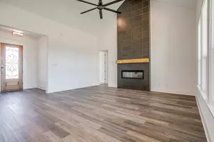 10671 Winter Wheat Ln, Venus, TX 76084 - Photo 9