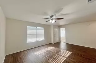 938 Austin Ct, Weatherford, TX 76086 - Photo 3