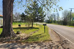 408 E Main St, Wolfe City, TX 75496 - Photo 15