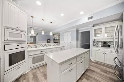 407 Locust Drive, Oak Leaf, TX 75154 - Photo 9