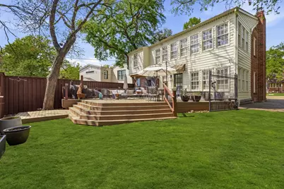 1930 Mayflower Drive, Dallas, TX 75208 - Photo 19