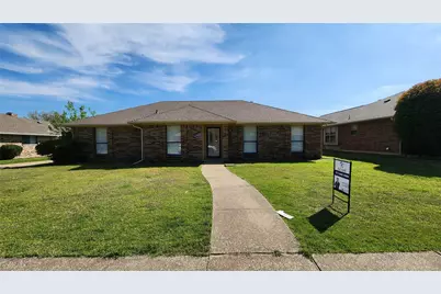 1526 Silverleaf Drive, Carrollton, TX 75007 - Photo 1