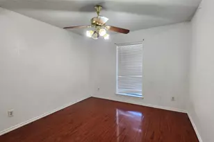 1526 Silverleaf Dr, Carrollton, TX 75007 - Photo 13