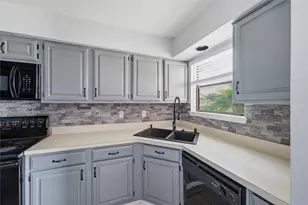 1212 Horizon Trail, Arlington, TX 76011 - Photo 13