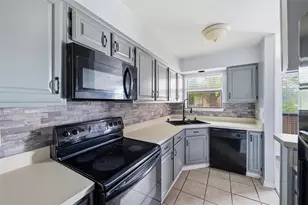 1212 Horizon Trail, Arlington, TX 76011 - Photo 11