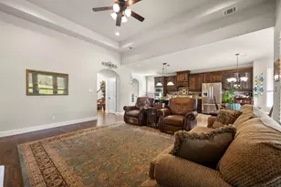 3710 Patty Ln, Arlington, TX 76016 - Photo 9