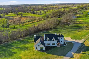 172 Rain Dance Trl, Decatur, TX 76234 - Photo 3
